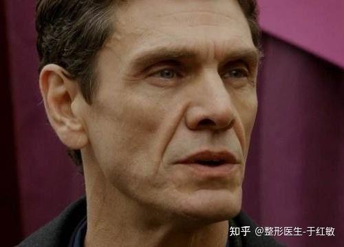 男明星法令纹,揭秘深邃法令纹的时尚演绎